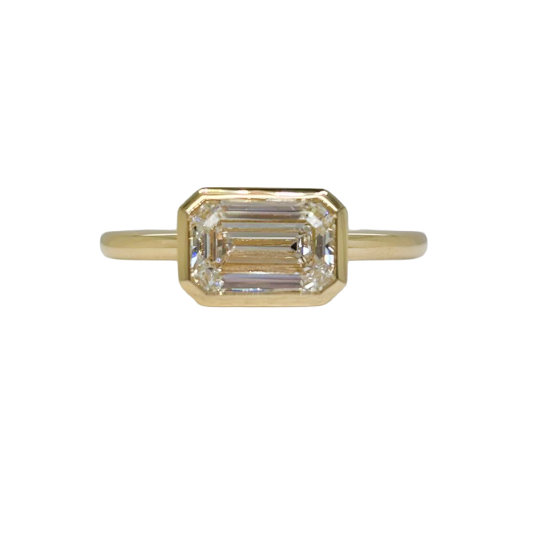 9ct Yellow Gold East to West Solitaire Emerald Cut Diamond Ring | 1.5ct TDW