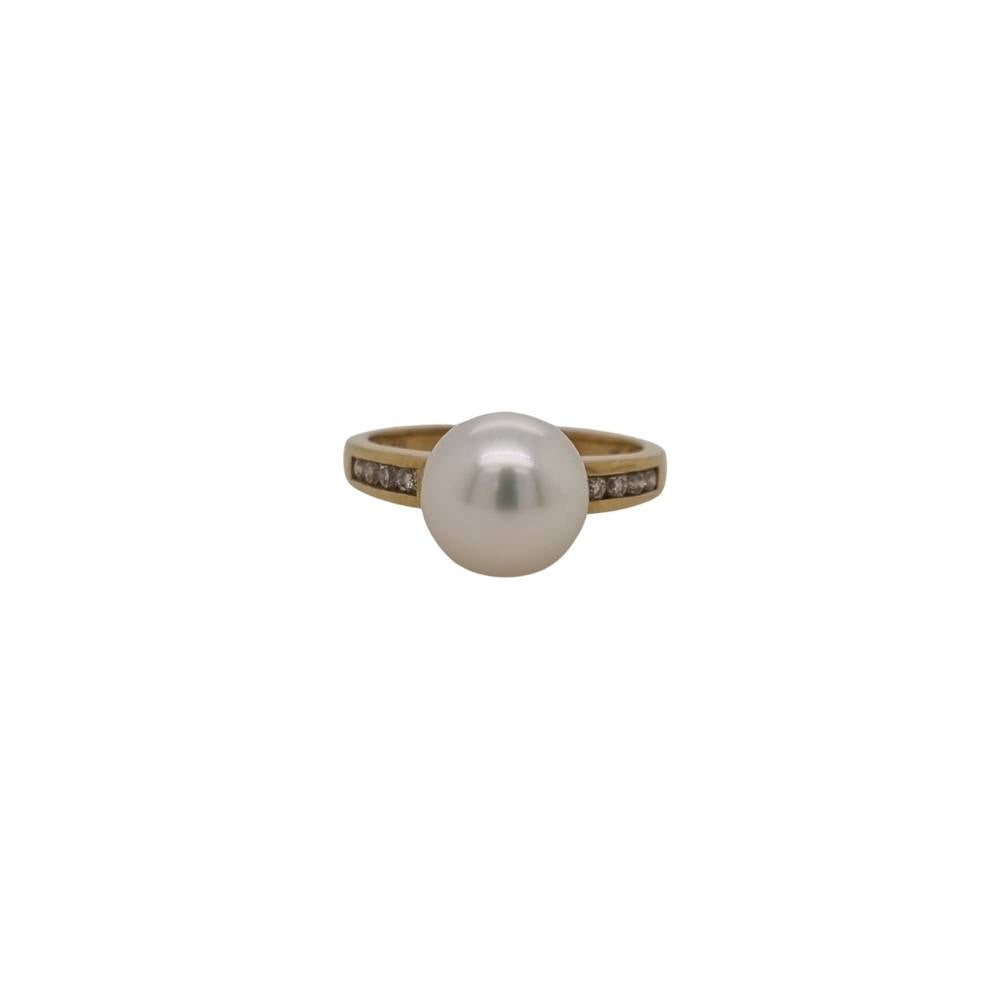 Allura 9ct Yellow Gold Pearl & Diamond Ring (M)