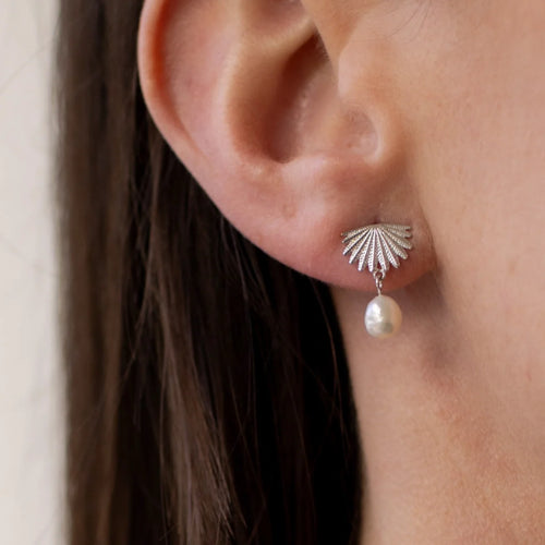 Boh Runga | Fan Tail | Fresh Water Pearl | Silver | Stud | Earrings