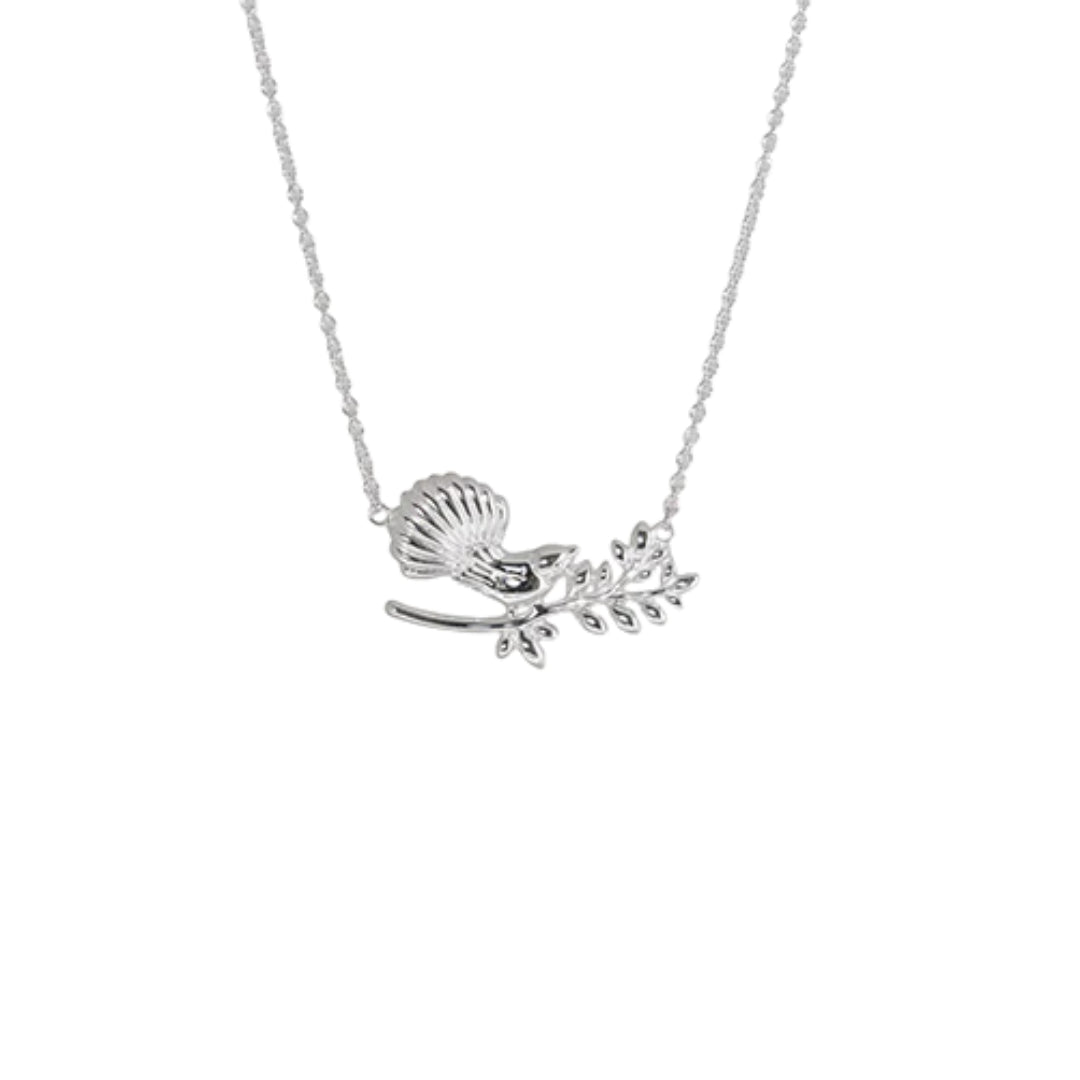 Evolve Garden Fantail Necklace