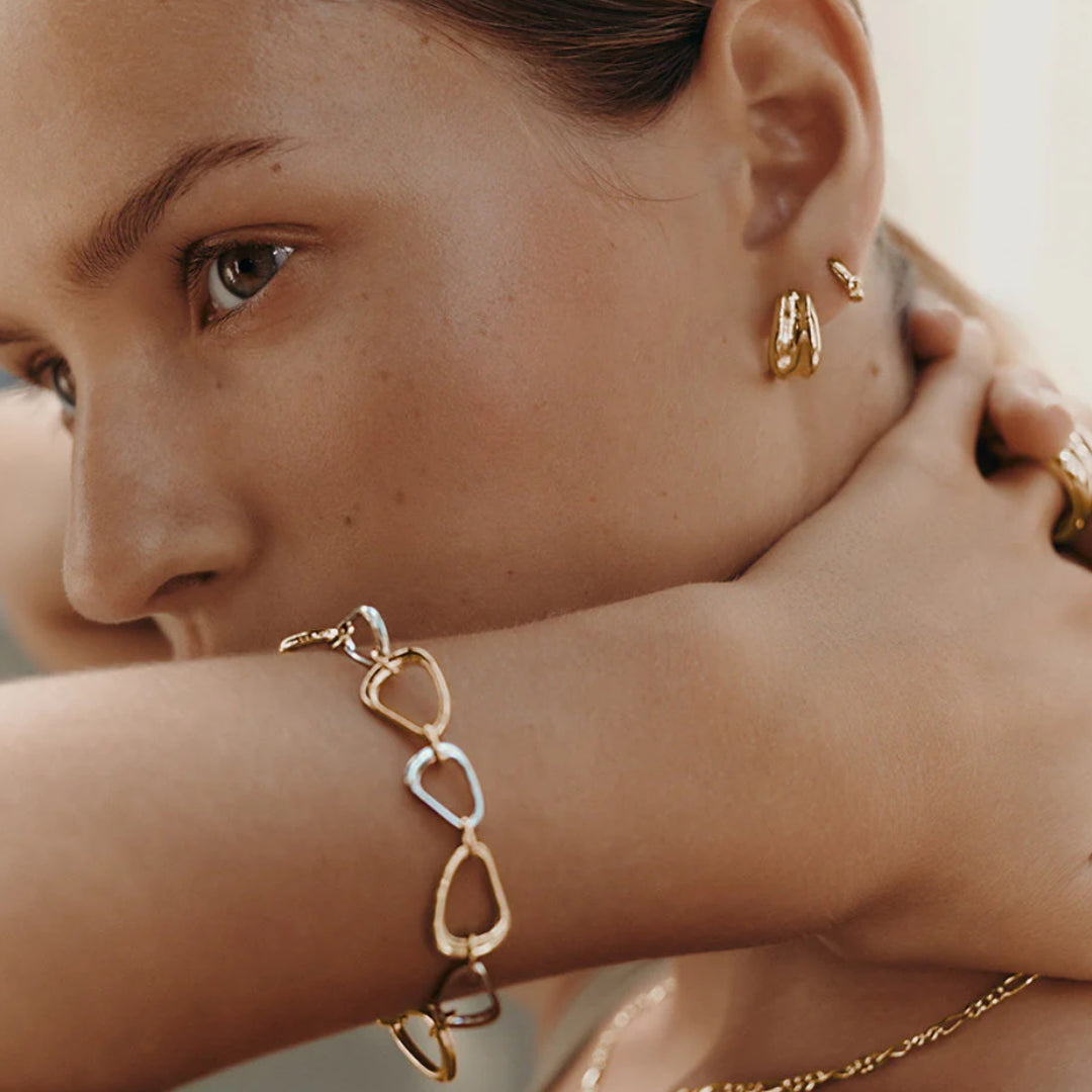 Kirstin Ash | Presence Hoops | YG Plated