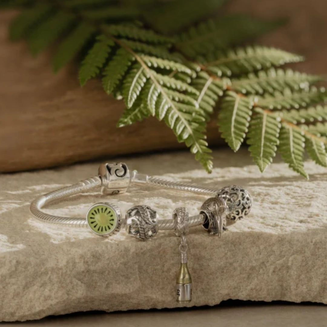 Evolve NZ Kiwifruit Charm | STG